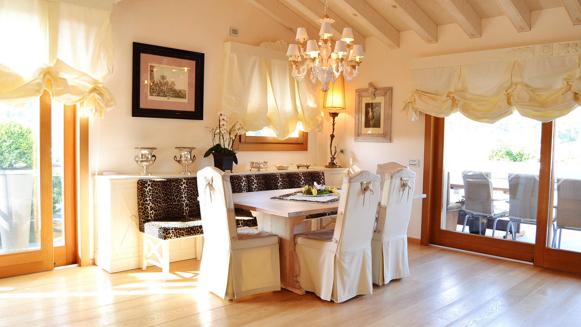 Loft DR mobili dipinti a mano